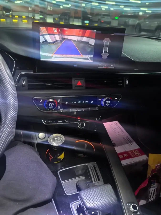 2024 Audi A4L 2.0T 190HP L4 7DCT,autocango,china used car exporter,china ev exporter,chinese used car exporter,chinese used ev exporter