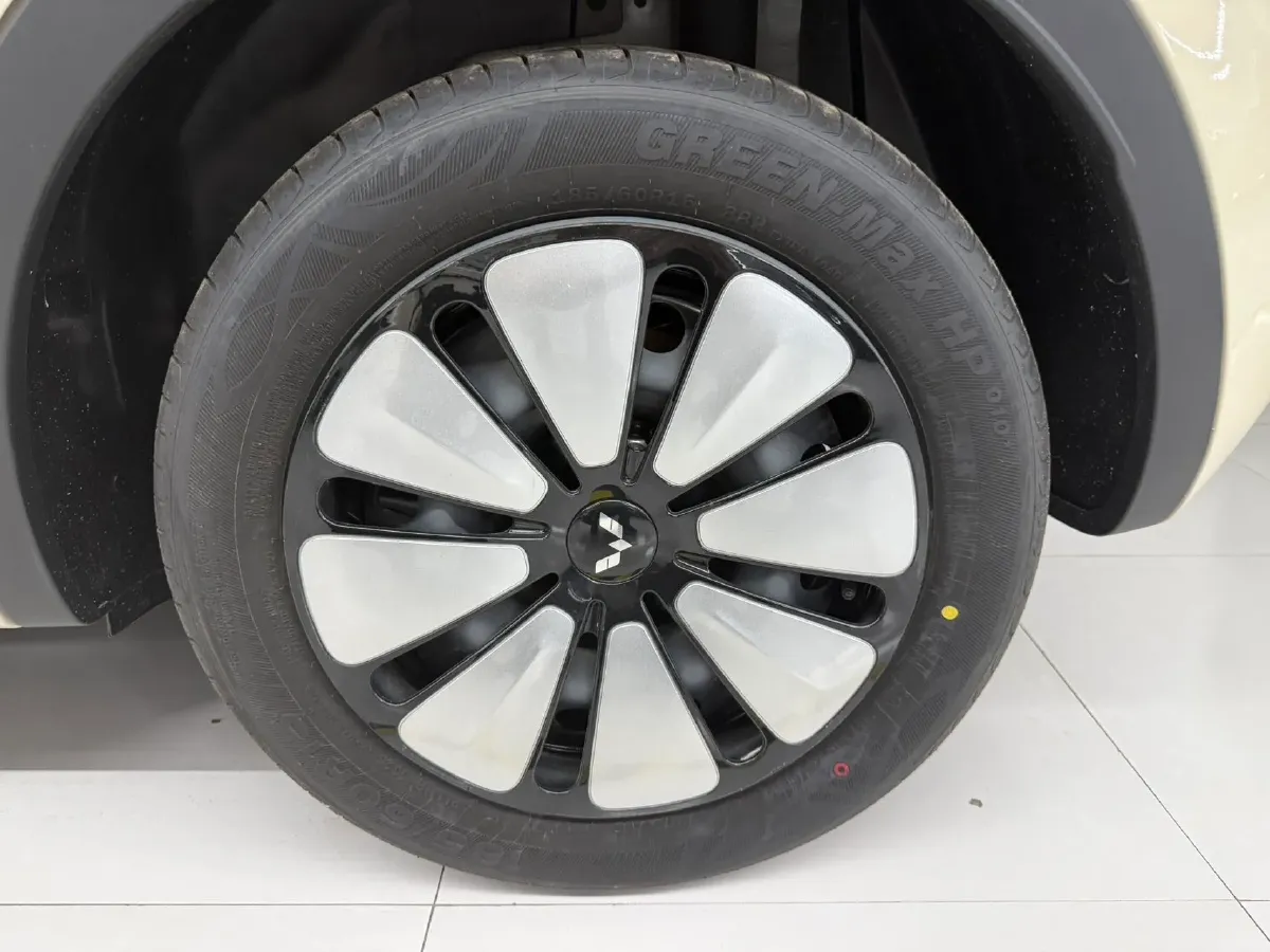 2024 WuLing BinGuo BEV 31.9KWH,autocango,china used car exporter,china ev exporter,chinese used car exporter,chinese used ev exporter