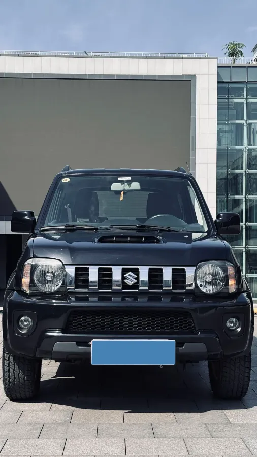 2015 Suzuki Jimny 1.3L 85HP L4 5MT,autocango,china used car exporter,china ev exporter,chinese used car exporter,chinese used ev exporter