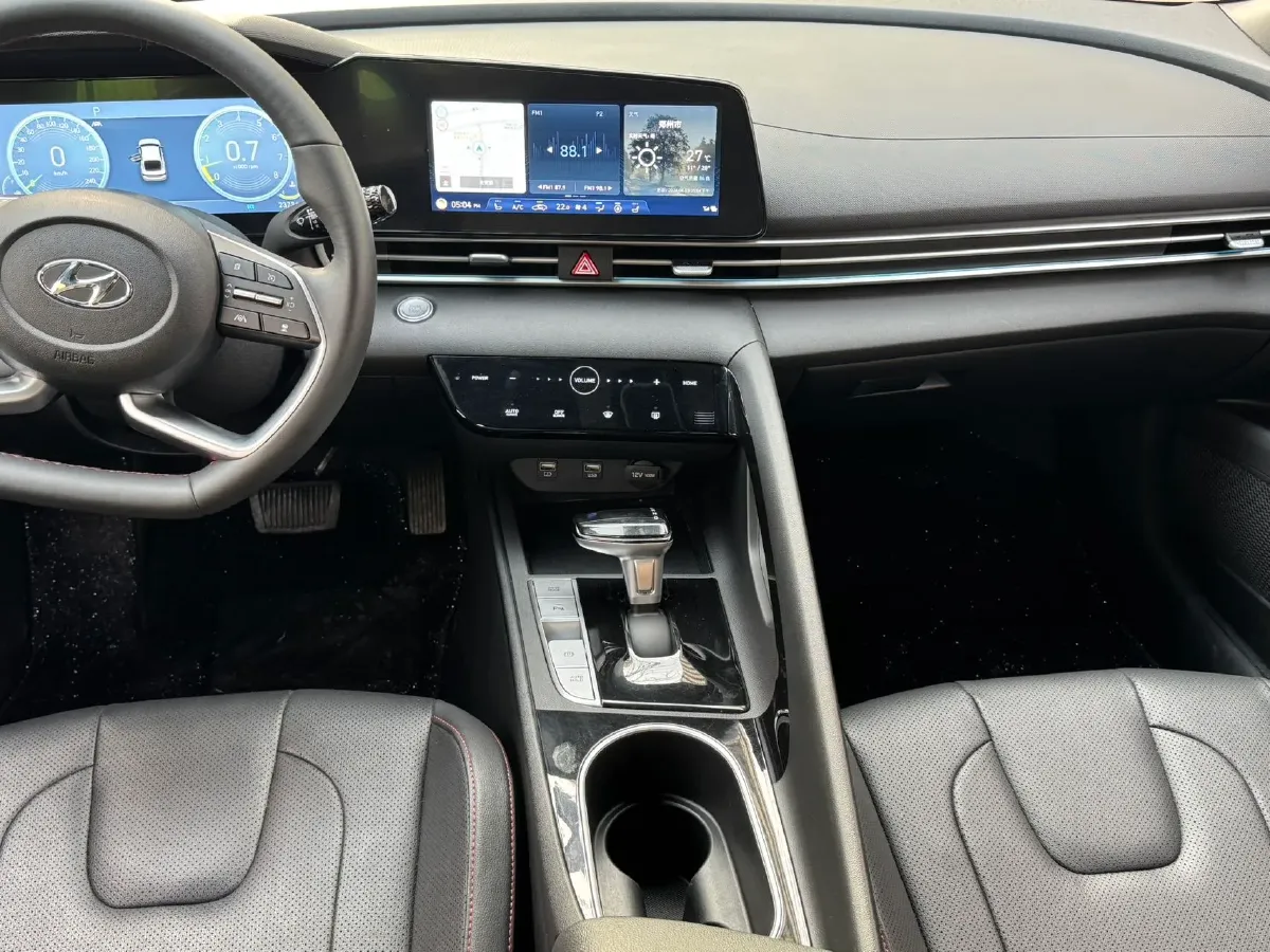 2022 Hyundai Elantra 1.5L 115HP L4 CVT,autocango,china used car exporter,china ev exporter,chinese used car exporter,chinese used ev exporter