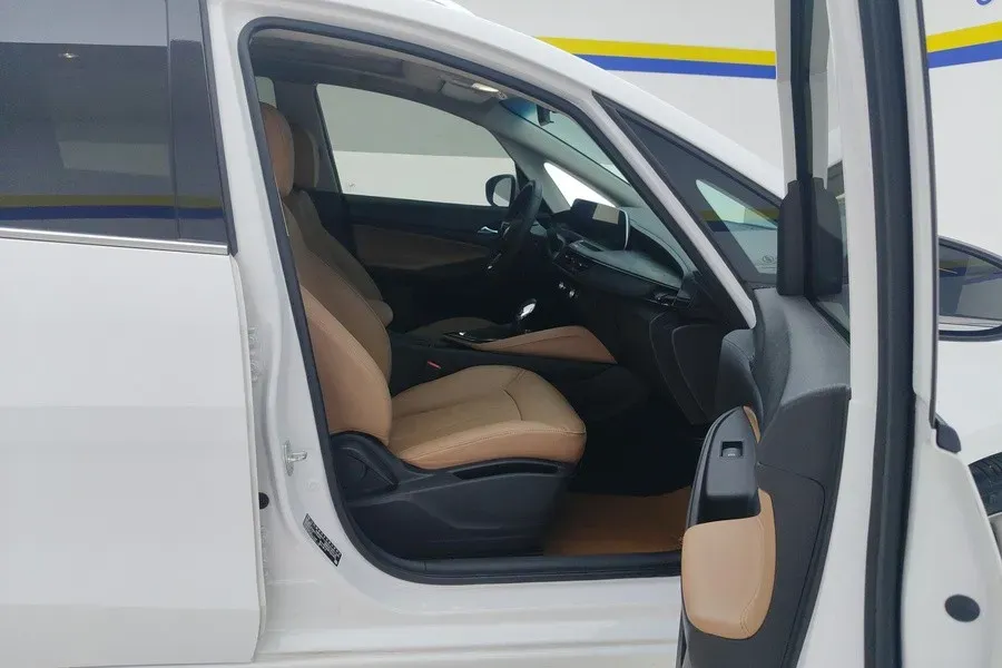 2021 Buick GL6 1.3T 163HP L3 6AT,autocango,china used car exporter,china ev exporter,chinese used car exporter,chinese used ev exporter