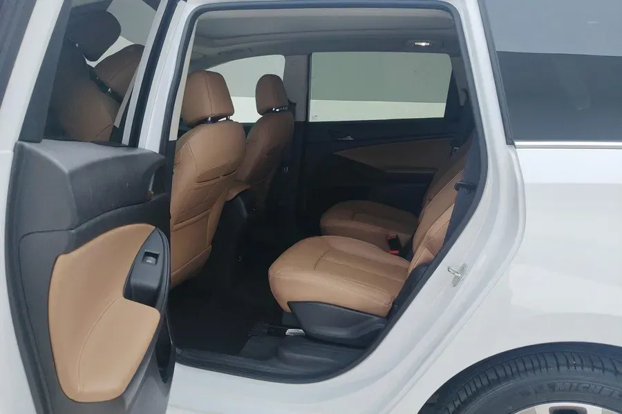 2021 Buick GL6 1.3T 163HP L3 6AT,autocango,china used car exporter,china ev exporter,chinese used car exporter,chinese used ev exporter