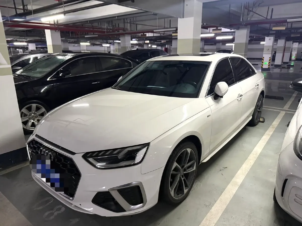 2020 Audi A4L 2.0T 190HP L4 7DCT,autocango,china used car exporter,china ev exporter,chinese used car exporter,chinese used ev exporter