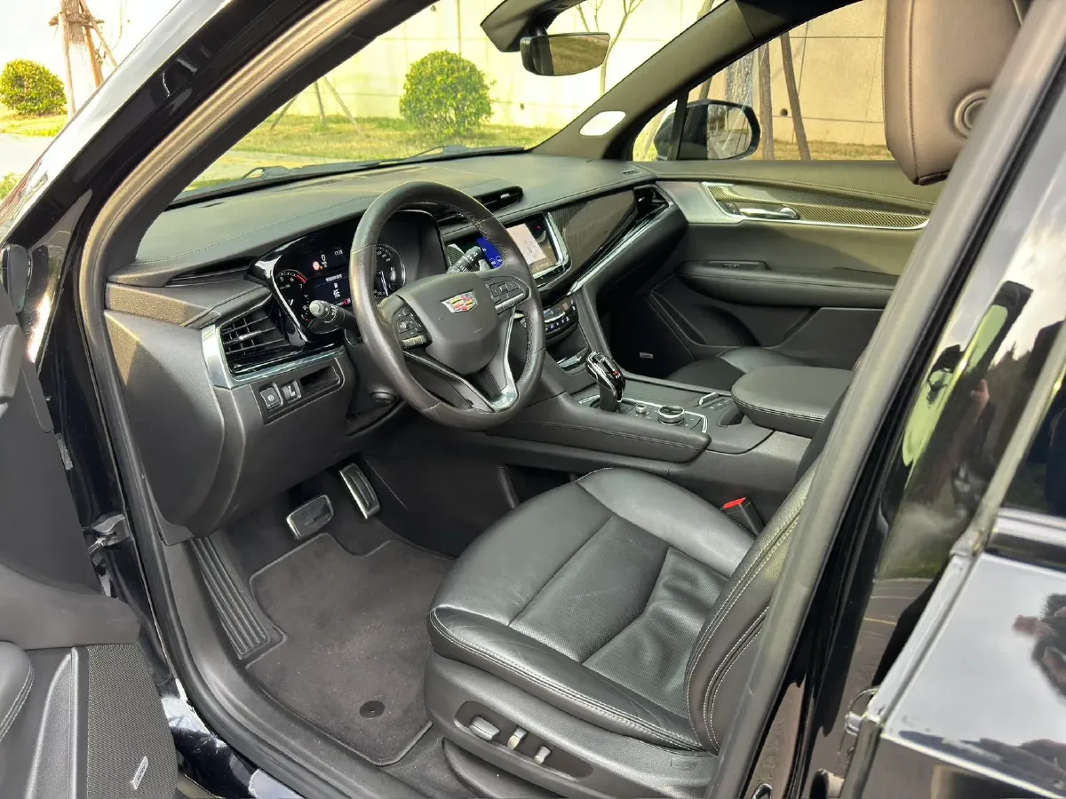 2020 Cadillac XT6 2.0T 237HP L4 9AT,autocango,china used car exporter,china ev exporter,chinese used car exporter,chinese used ev exporter