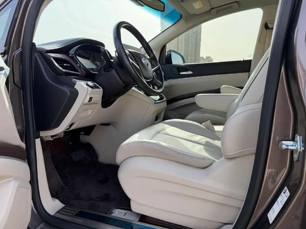 2021 Buick GL8 2.0T 237HP L4 9AT,autocango,china used car exporter,china ev exporter,chinese used car exporter,chinese used ev exporter