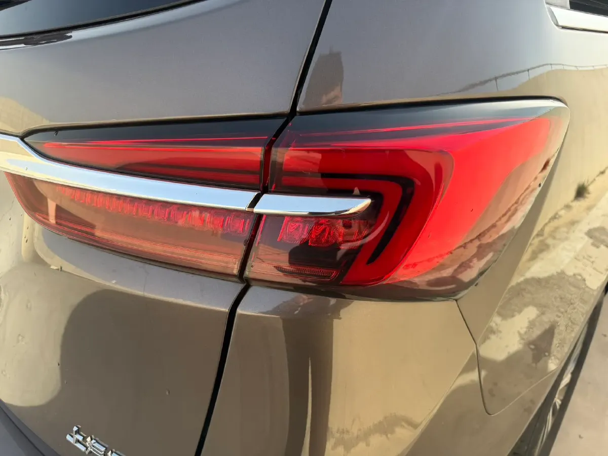 2021 Buick GL8 2.0T 237HP L4 9AT,autocango,china used car exporter,china ev exporter,chinese used car exporter,chinese used ev exporter