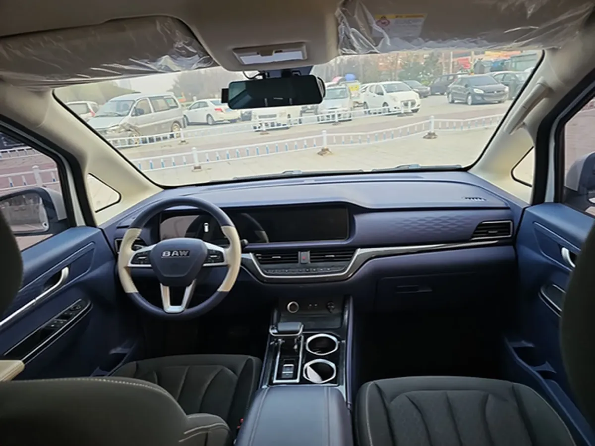 2023 BAW RuiSheng Trump M7 2.0L 144HP L4 8AT,autocango,china used car exporter,china ev exporter,chinese used car exporter,chinese used ev exporter