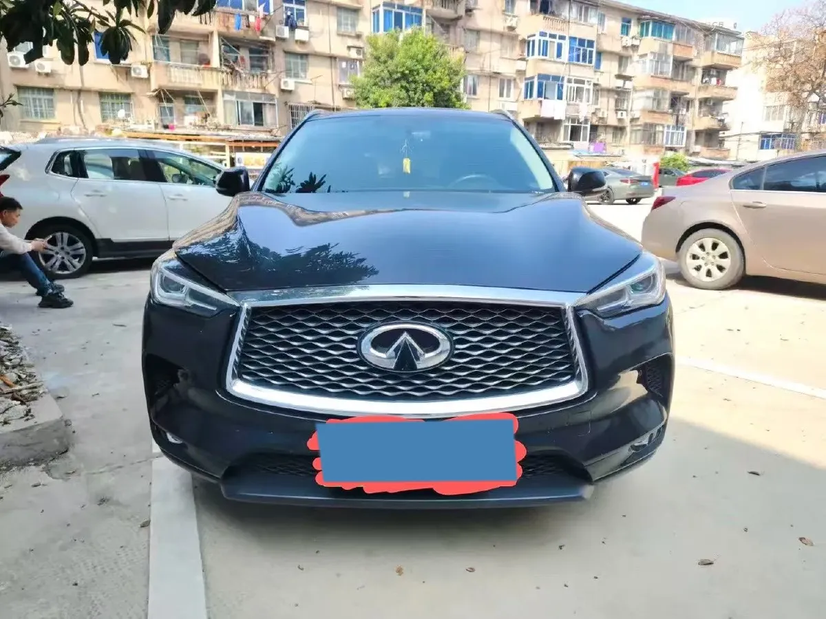 2018 Infiniti QX30 2.0T 211HP L4 7DCT,autocango,china used car exporter,china ev exporter,chinese used car exporter,chinese used ev exporter