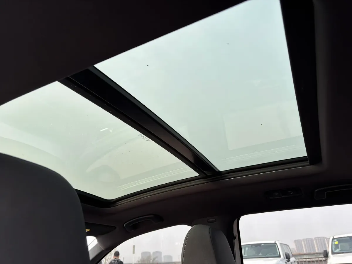 2021 Volkswagen T-Roc 1.4T 150HP L4 7DCT,autocango,china used car exporter,china ev exporter,chinese used car exporter,chinese used ev exporter