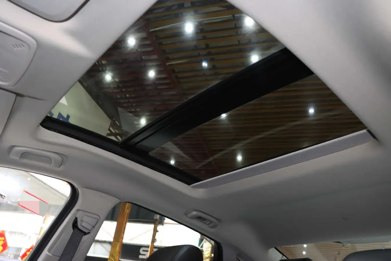 2021 Buick Larcosse 2.0T 237HP L4 9AT,autocango,china used car exporter,china ev exporter,chinese used car exporter,chinese used ev exporter