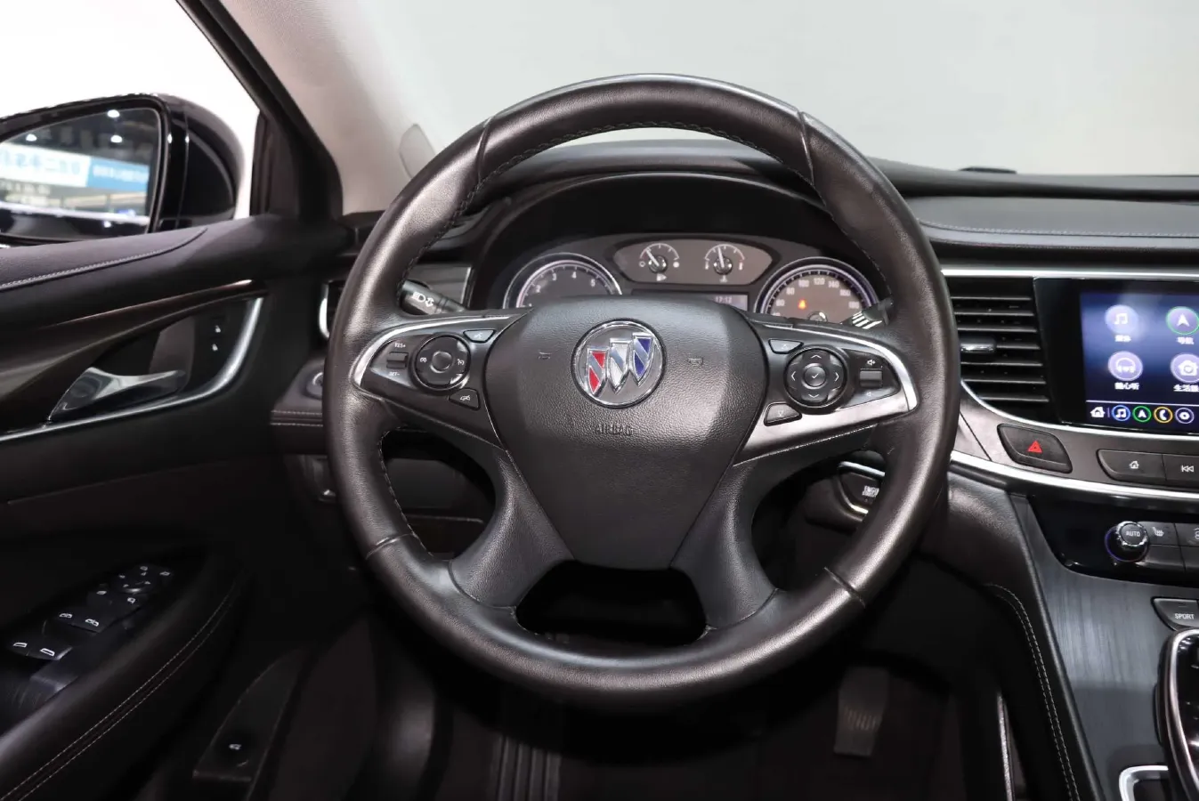 2021 Buick Larcosse 2.0T 237HP L4 9AT,autocango,china used car exporter,china ev exporter,chinese used car exporter,chinese used ev exporter