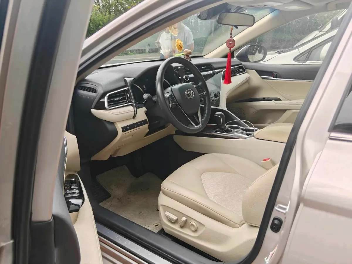2019 Toyota Camry 2.0L 178HP L4 CVT,autocango,china used car exporter,china ev exporter,chinese used car exporter,chinese used ev exporter