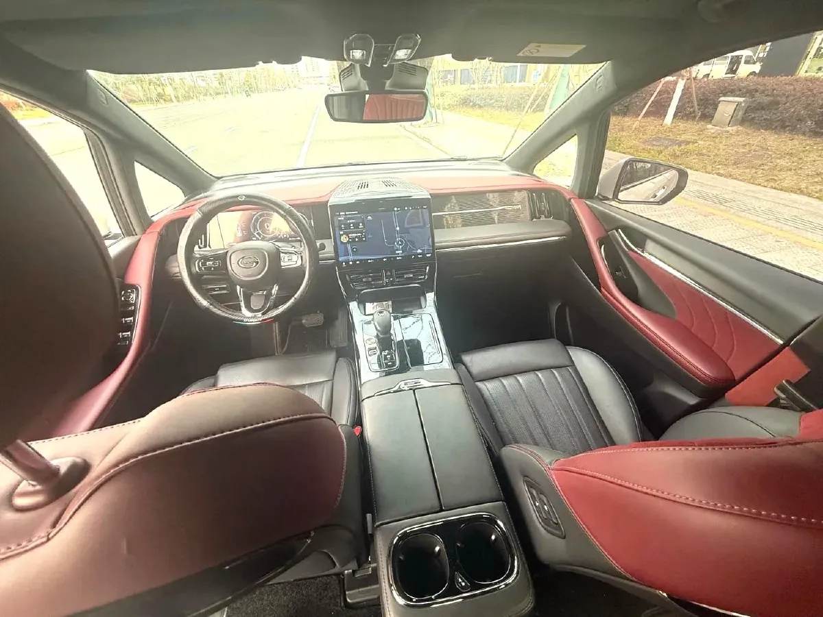 2024 GAC Trumpchi M8 2.0T 252HP L4 8AT,autocango,china used car exporter,china ev exporter,chinese used car exporter,chinese used ev exporter