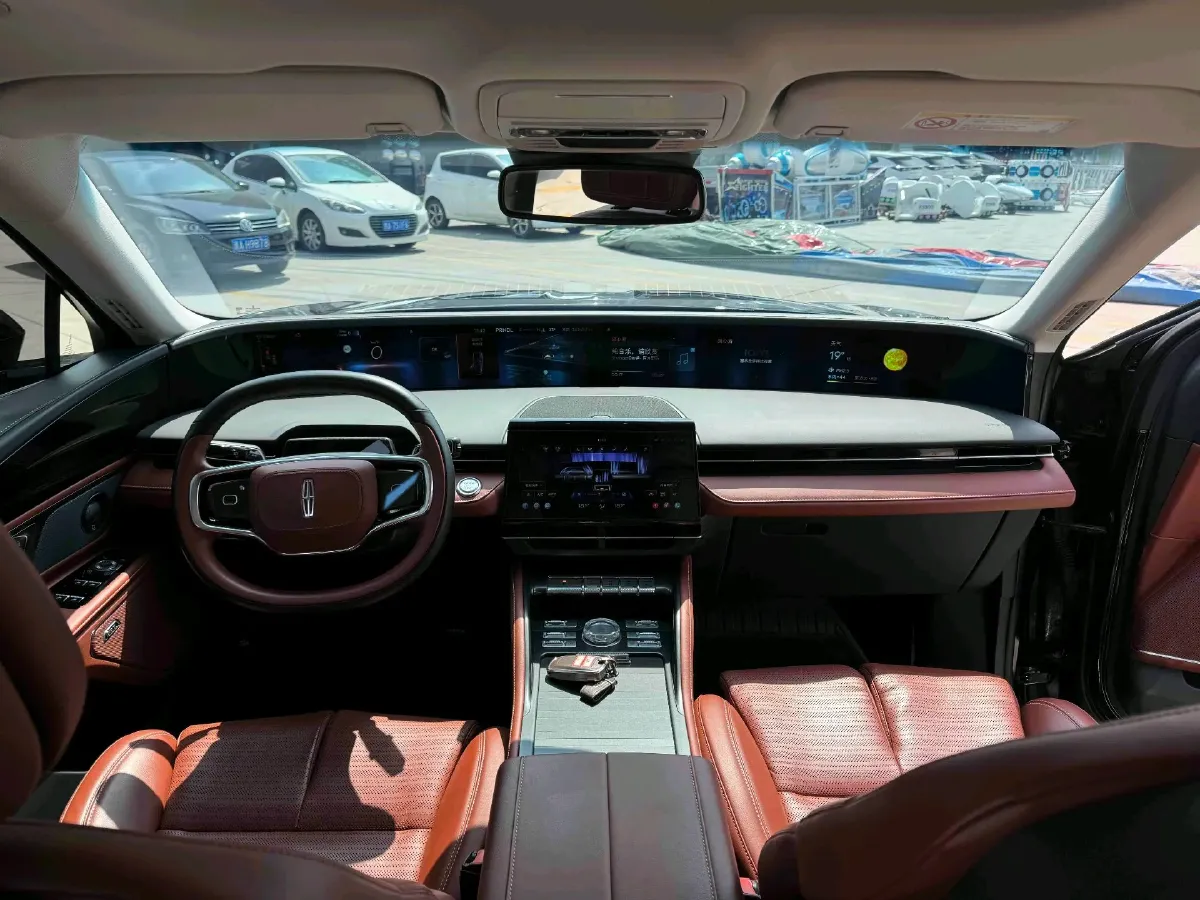 2023 Lincoln Nautilus 2.0T 261HP L4 8AT,autocango,china used car exporter,china ev exporter,chinese used car exporter,chinese used ev exporter