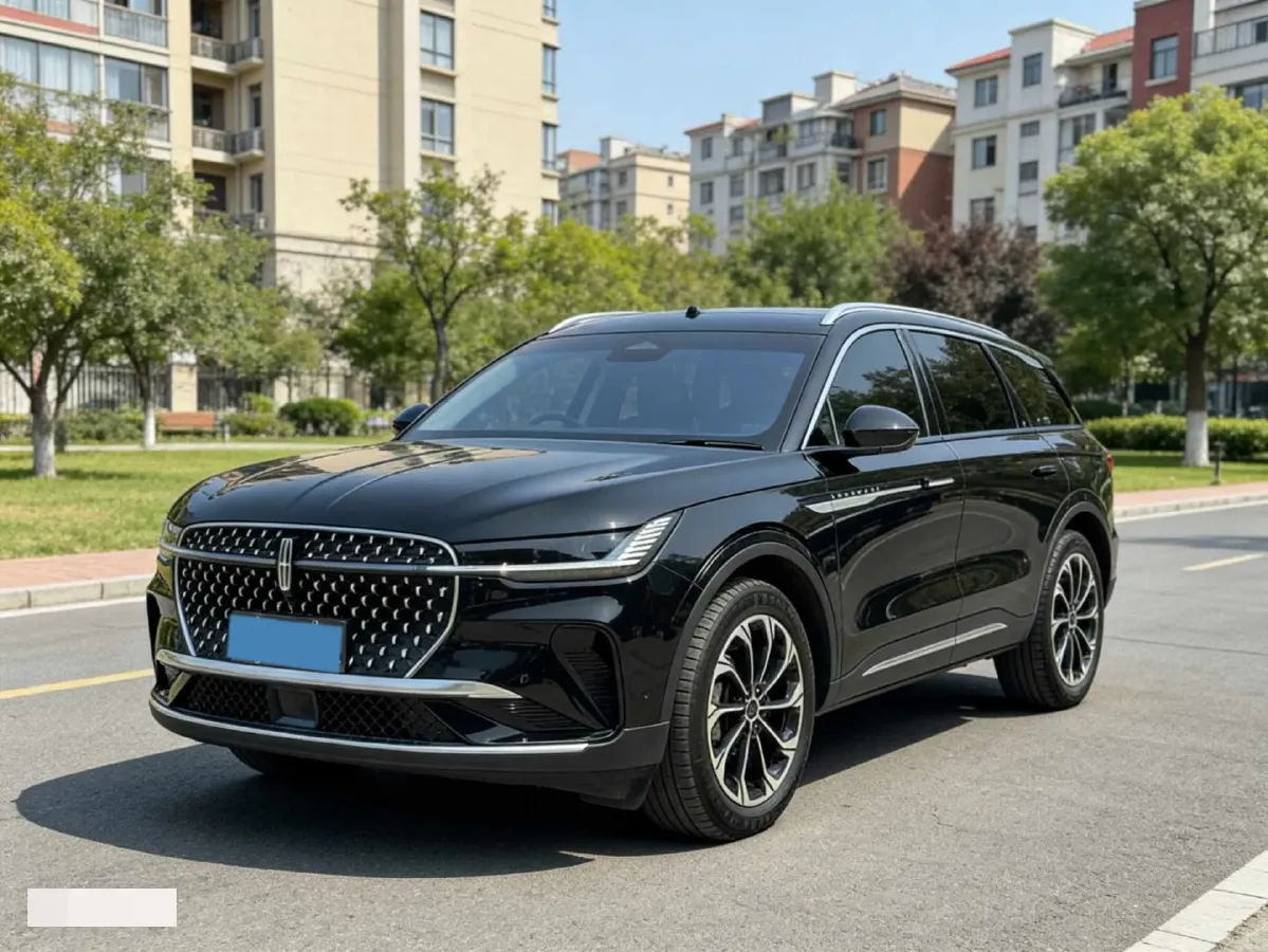 2023 Lincoln Nautilus 2.0T 261HP L4 8AT,autocango,china used car exporter,china ev exporter,chinese used car exporter,chinese used ev exporter