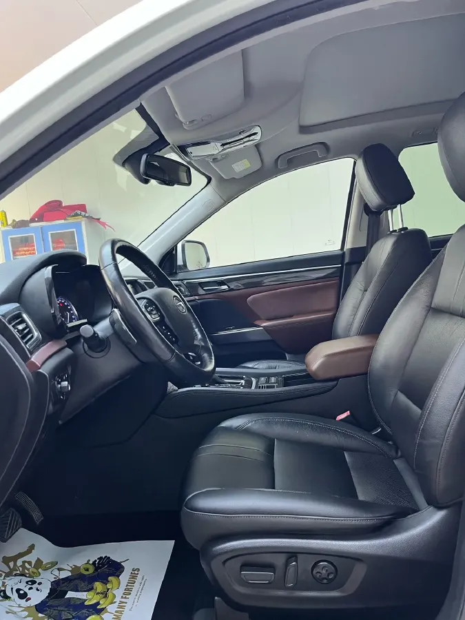 2017 GAC Trumpchi GS8 2.0T 201HP L4 6AT,autocango,china used car exporter,china ev exporter,chinese used car exporter,chinese used ev exporter