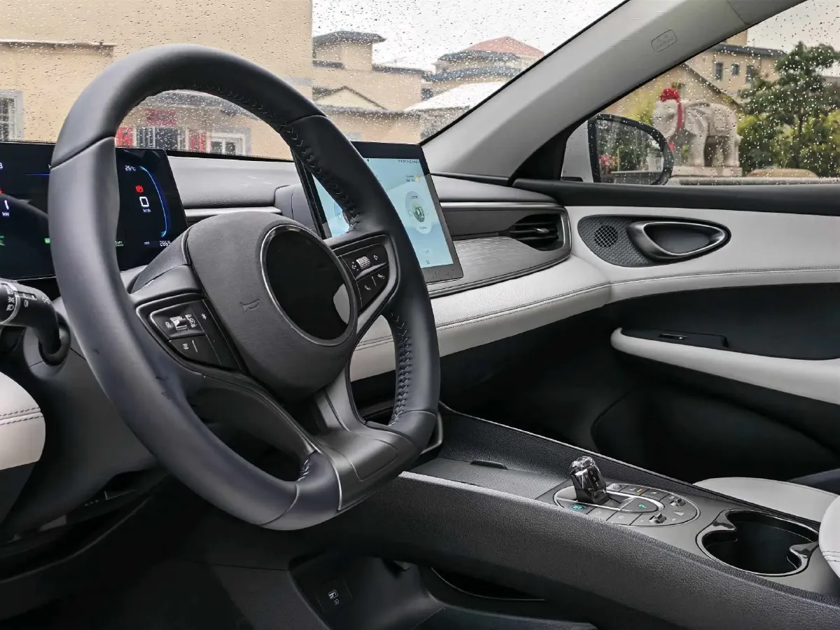 2025 BYD Seal05 DM-i 1.5L 101HP L4 E-CVT PHEV 7.68KWH,autocango,china used car exporter,china ev exporter,chinese used car exporter,chinese used ev exporter