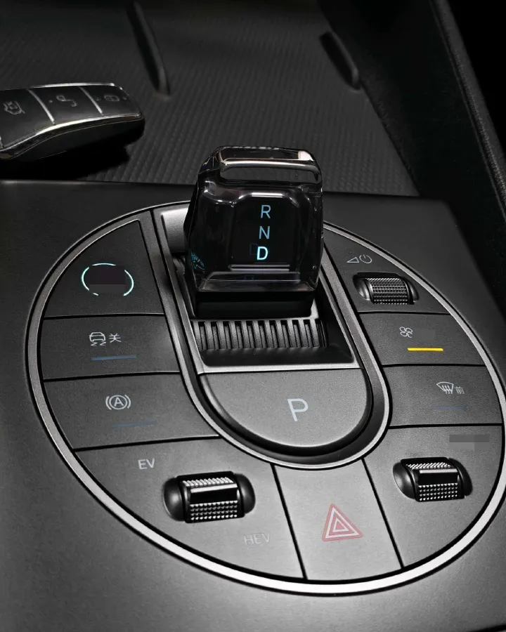 2025 BYD Seal05 DM-i 1.5L 101HP L4 E-CVT PHEV 7.68KWH,autocango,china used car exporter,china ev exporter,chinese used car exporter,chinese used ev exporter