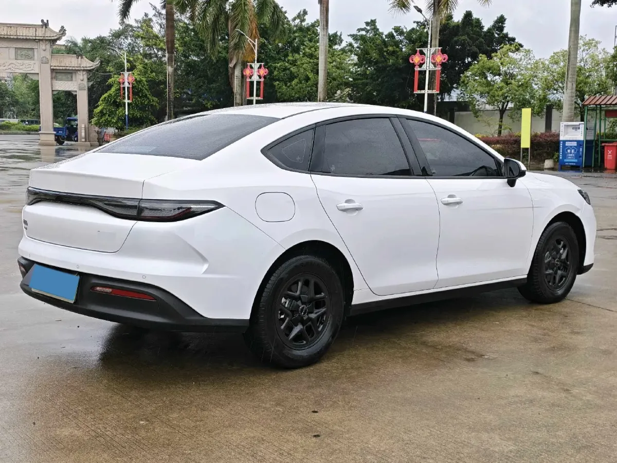 2025 BYD Seal05 DM-i 1.5L 101HP L4 E-CVT PHEV 7.68KWH,autocango,china used car exporter,china ev exporter,chinese used car exporter,chinese used ev exporter