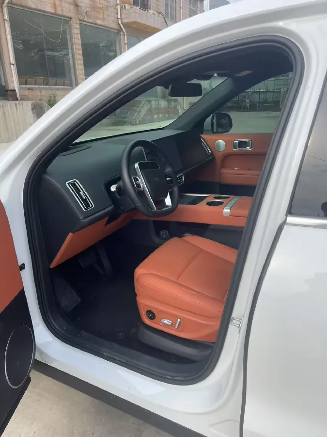 2024 Li L6 Range Extended 154HP L4 REEV 36.8KWH,autocango,china used car exporter,china ev exporter,chinese used car exporter,chinese used ev exporter