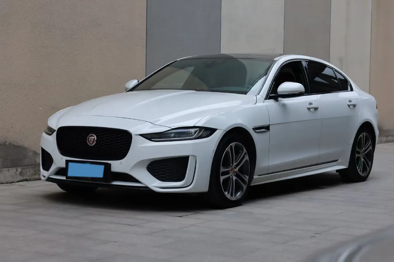 2021 Jaguar XEL 2.0T 200HP L4 8AT,autocango,china used car exporter,china ev exporter,chinese used car exporter,chinese used ev exporter