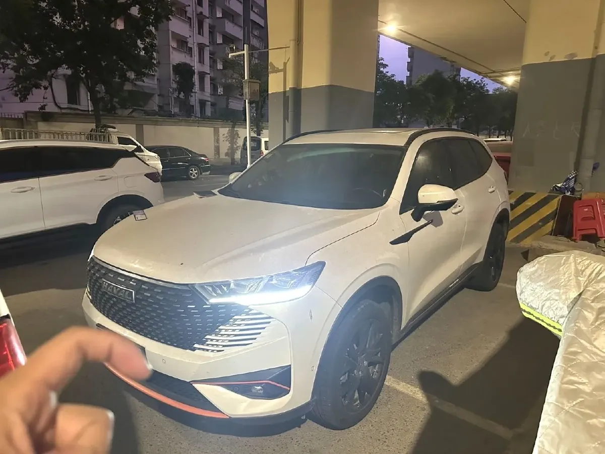 2021 Haval H6 2.0T 211HP L4 7DCT,autocango,china used car exporter,china ev exporter,chinese used car exporter,chinese used ev exporter
