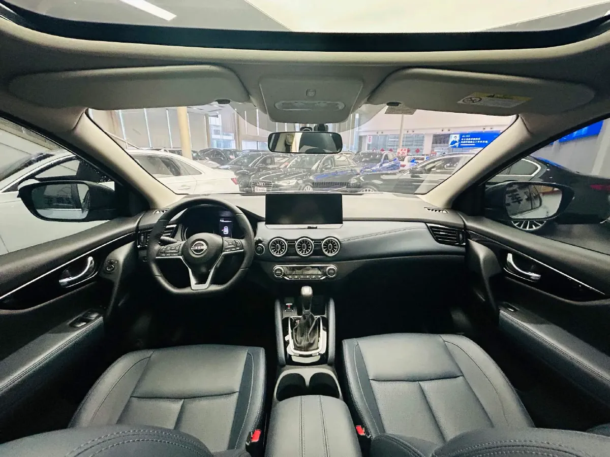 2025 Nissan Qashqai 2.0L 151HP L4 CVT,autocango,china used car exporter,china ev exporter,chinese used car exporter,chinese used ev exporter