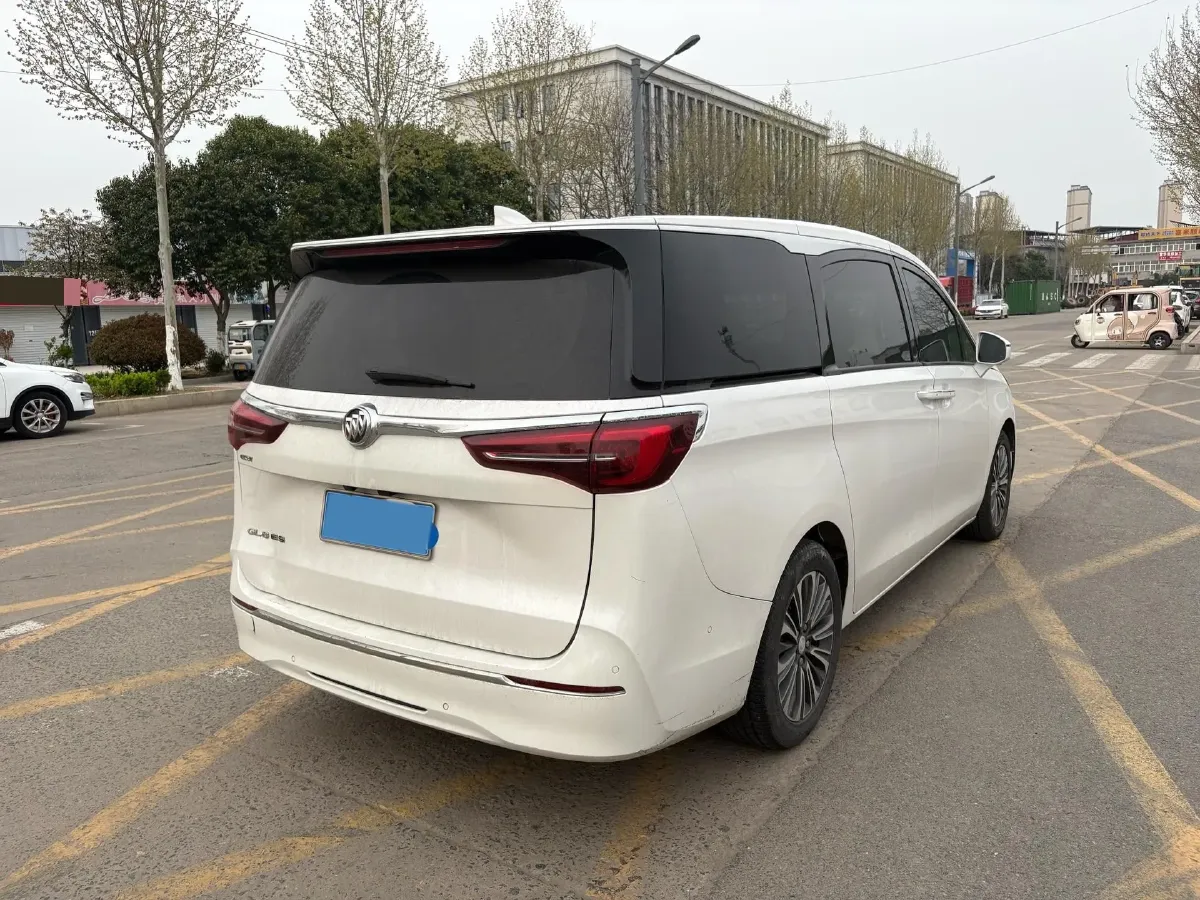 2022 Buick GL8 2.0T 237HP L4 9AT,autocango,china used car exporter,china ev exporter,chinese used car exporter,chinese used ev exporter