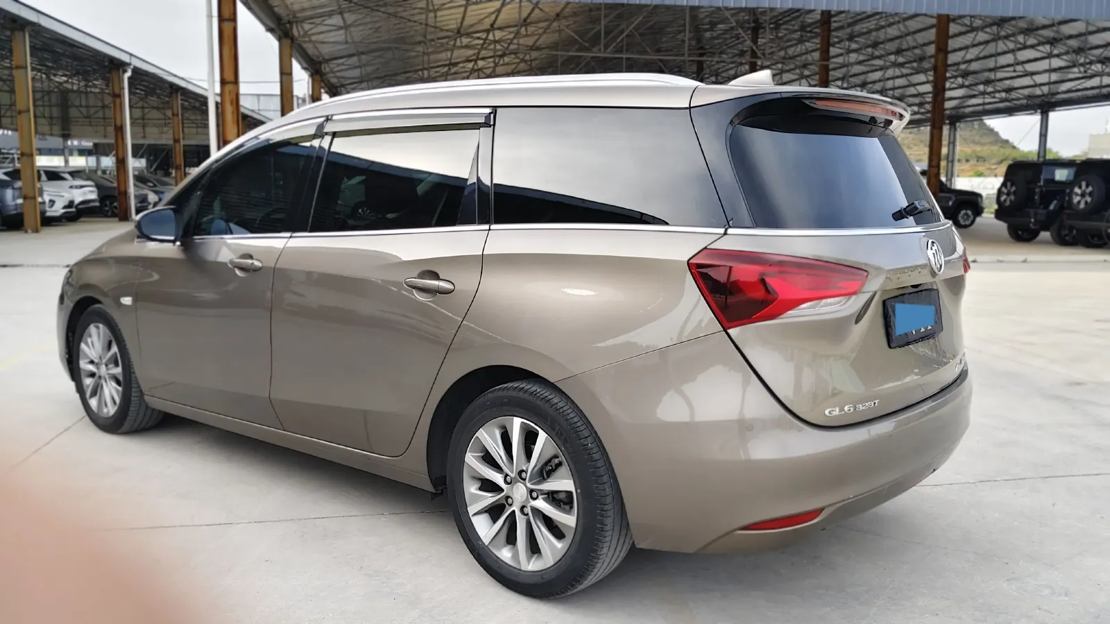 2021 Buick GL6 1.3T 163HP L3 6AT,autocango,china used car exporter,china ev exporter,chinese used car exporter,chinese used ev exporter