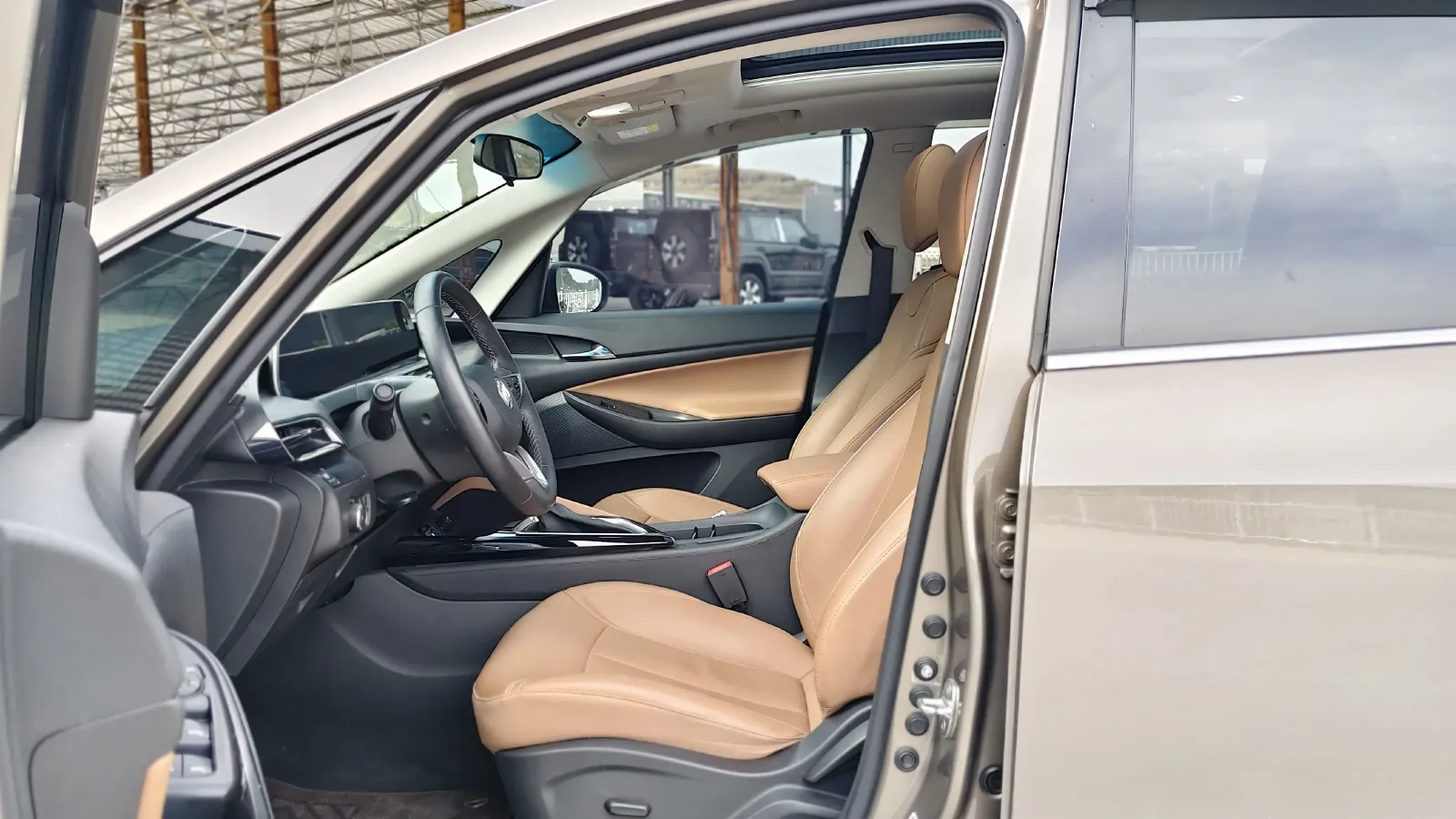 2021 Buick GL6 1.3T 163HP L3 6AT,autocango,china used car exporter,china ev exporter,chinese used car exporter,chinese used ev exporter