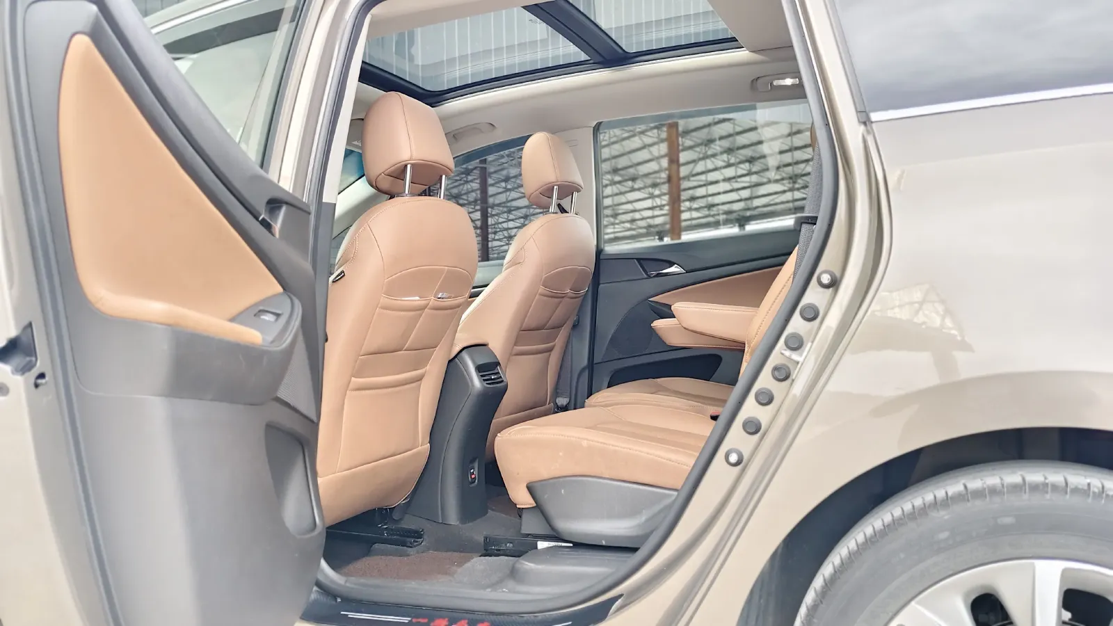 2021 Buick GL6 1.3T 163HP L3 6AT,autocango,china used car exporter,china ev exporter,chinese used car exporter,chinese used ev exporter