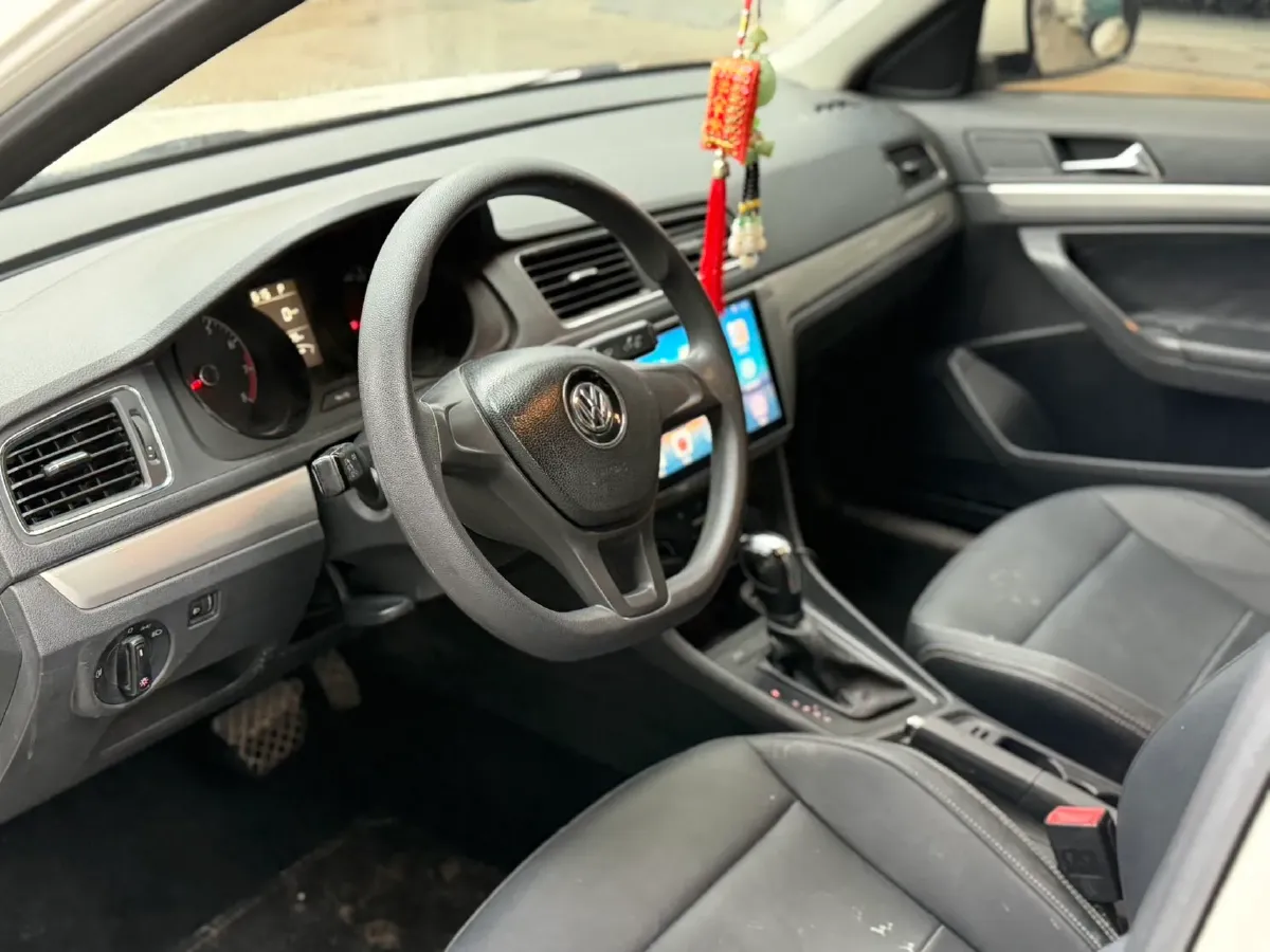 2017 Volkswagen Lavida 1.6L 110HP L4 6AT,autocango,china used car exporter,china ev exporter,chinese used car exporter,chinese used ev exporter