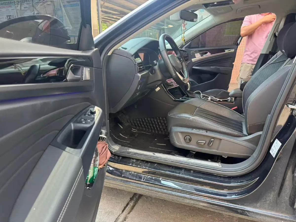 2023 Volkswagen Passat 2.0T 186HP L4 7DCT,autocango,china used car exporter,china ev exporter,chinese used car exporter,chinese used ev exporter