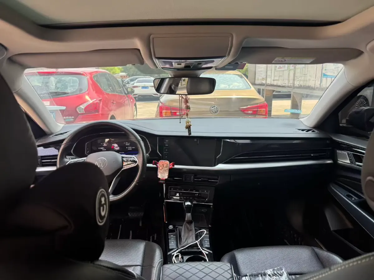 2023 Volkswagen Passat 2.0T 186HP L4 7DCT,autocango,china used car exporter,china ev exporter,chinese used car exporter,chinese used ev exporter