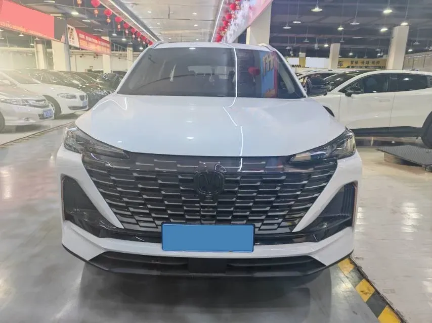 2022 ChangAn Oshan X7 Plus 1.5T 188HP L4 7DCT,autocango,china used car exporter,china ev exporter,chinese used car exporter,chinese used ev exporter
