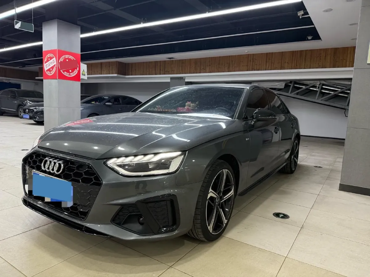 2024 Audi A4L 2.0T 190HP L4 7DCT,autocango,china used car exporter,china ev exporter,chinese used car exporter,chinese used ev exporter