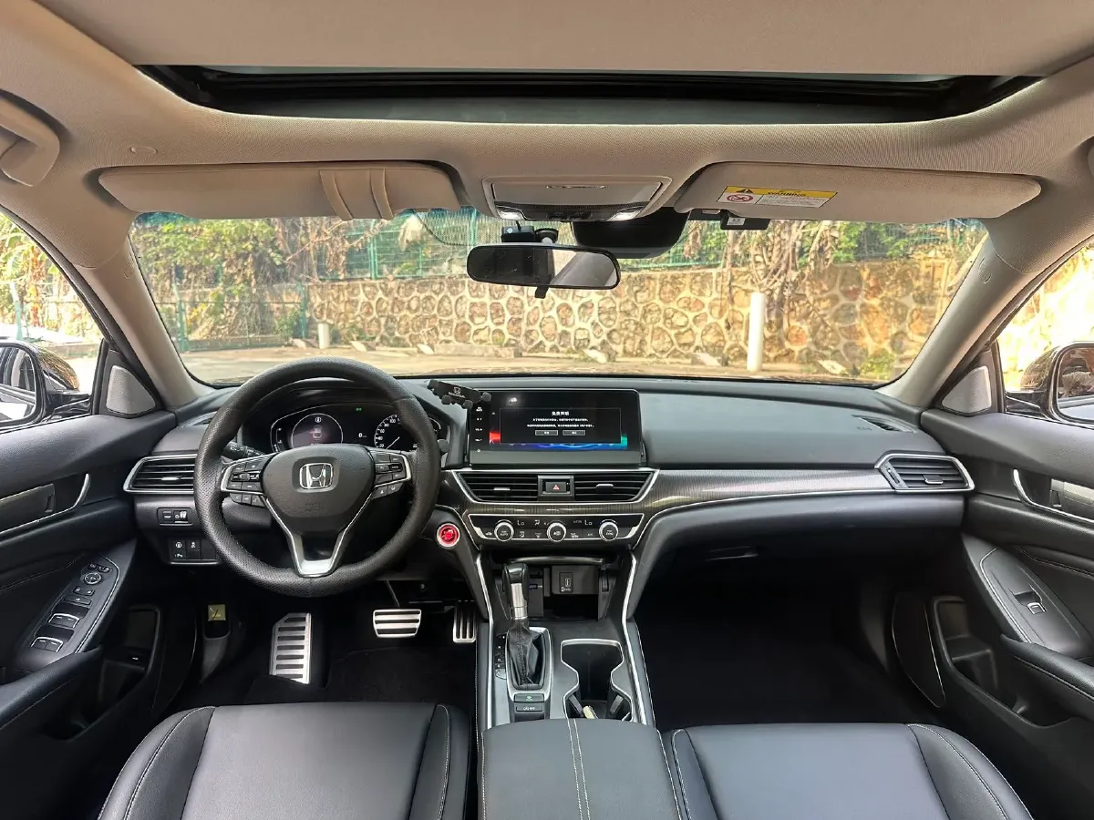 2022 Honda Accord 1.5T 194HP L4 CVT,autocango,china used car exporter,china ev exporter,chinese used car exporter,chinese used ev exporter