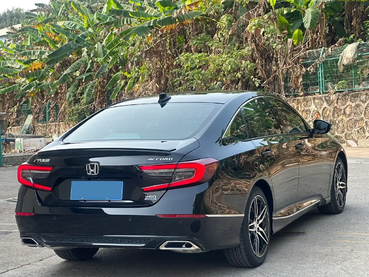 2022 Honda Accord 1.5T 194HP L4 CVT,autocango,china used car exporter,china ev exporter,chinese used car exporter,chinese used ev exporter