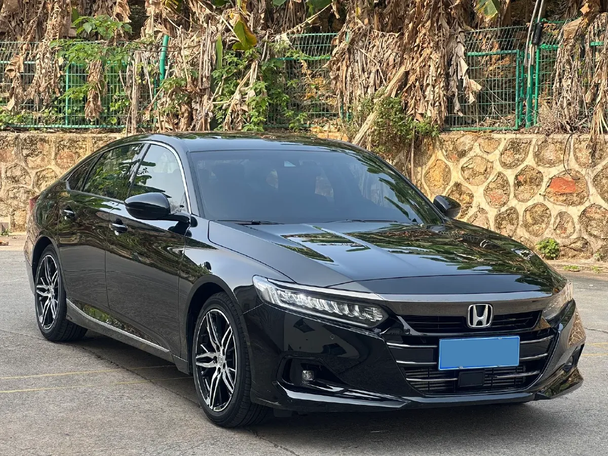 2022 Honda Accord 1.5T 194HP L4 CVT,autocango,china used car exporter,china ev exporter,chinese used car exporter,chinese used ev exporter