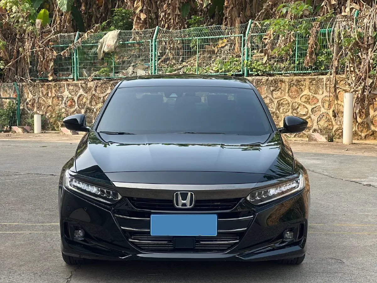 2022 Honda Accord 1.5T 194HP L4 CVT,autocango,china used car exporter,china ev exporter,chinese used car exporter,chinese used ev exporter