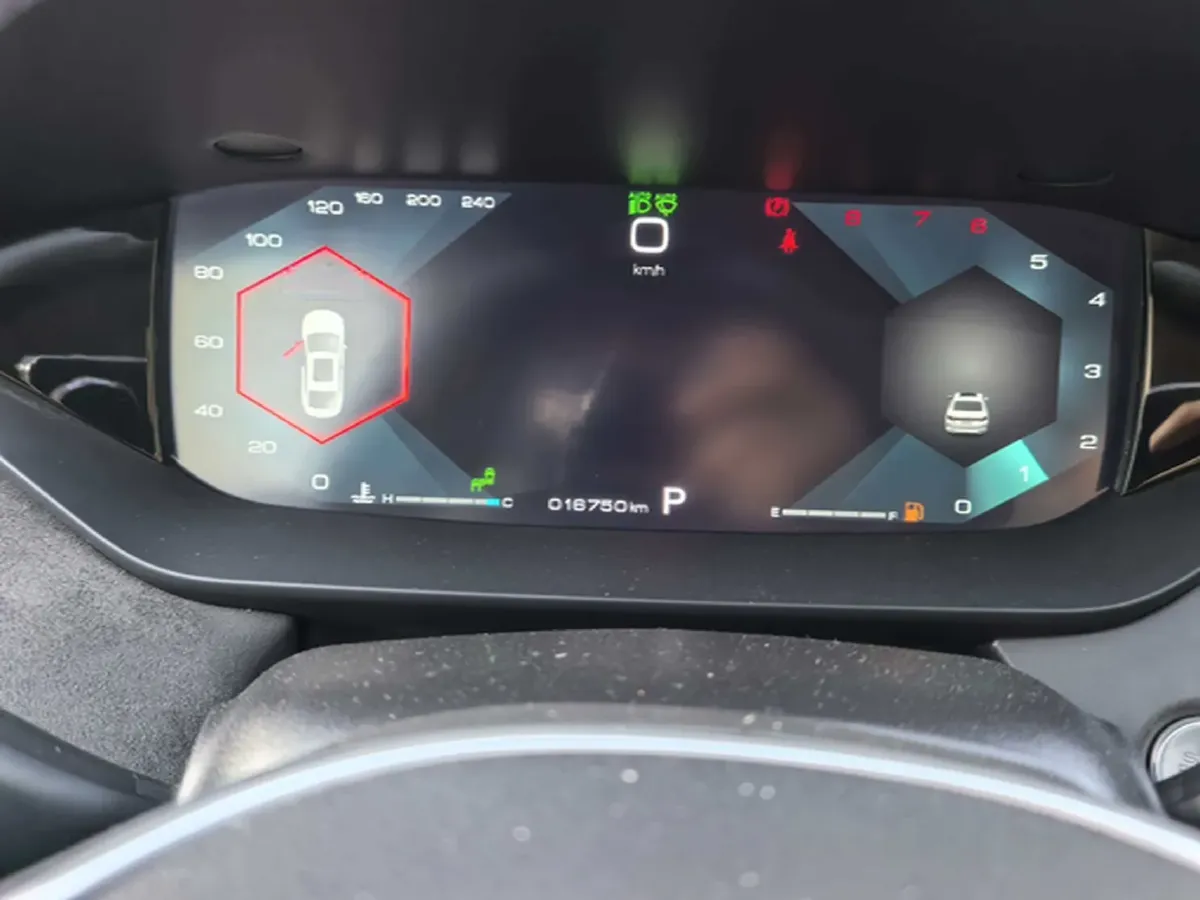 2021 DongFeng Aeolus YiXuan MAX 1.5T 190HP L4 7DCT,autocango,china used car exporter,china ev exporter,chinese used car exporter,chinese used ev exporter