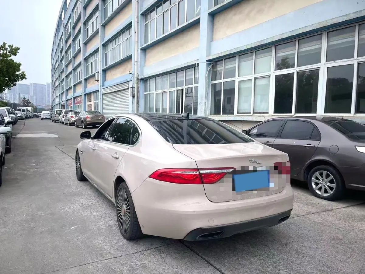 2018 Mercedes-Benz E Class 2.0T 184HP L4 9AT,autocango,china used car exporter,china ev exporter,chinese used car exporter,chinese used ev exporter