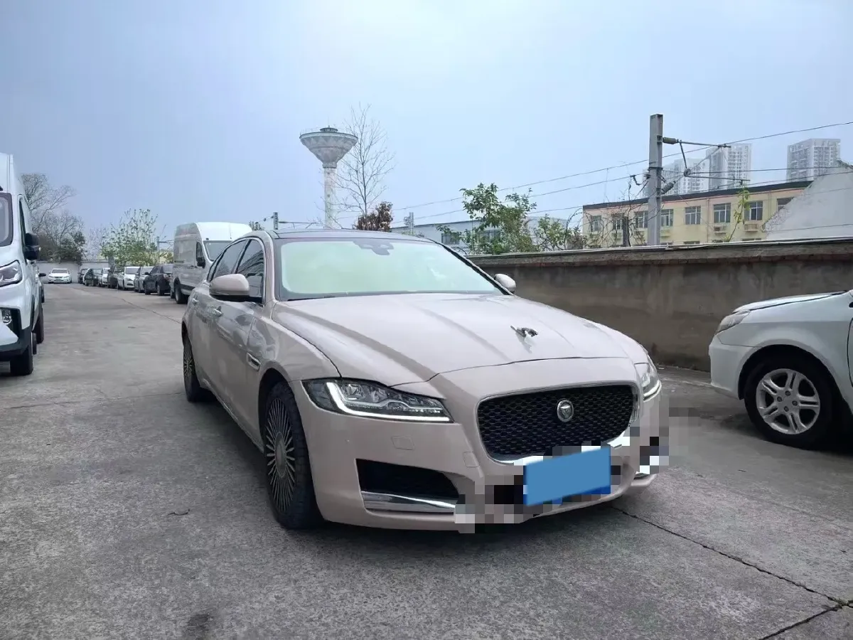 2018 Mercedes-Benz E Class 2.0T 184HP L4 9AT,autocango,china used car exporter,china ev exporter,chinese used car exporter,chinese used ev exporter