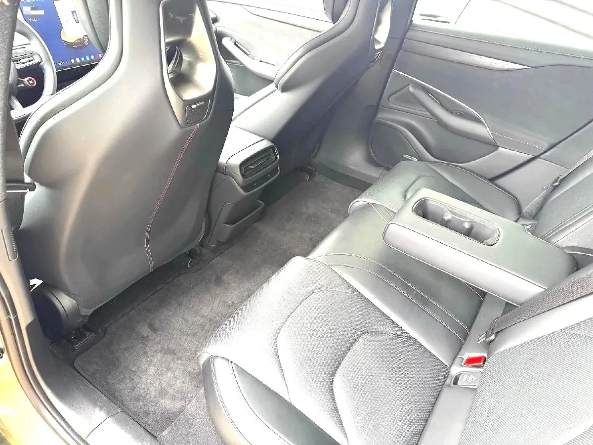 2024 MI SU7 BEV 94.3KWH,autocango,china used car exporter,china ev exporter,chinese used car exporter,chinese used ev exporter