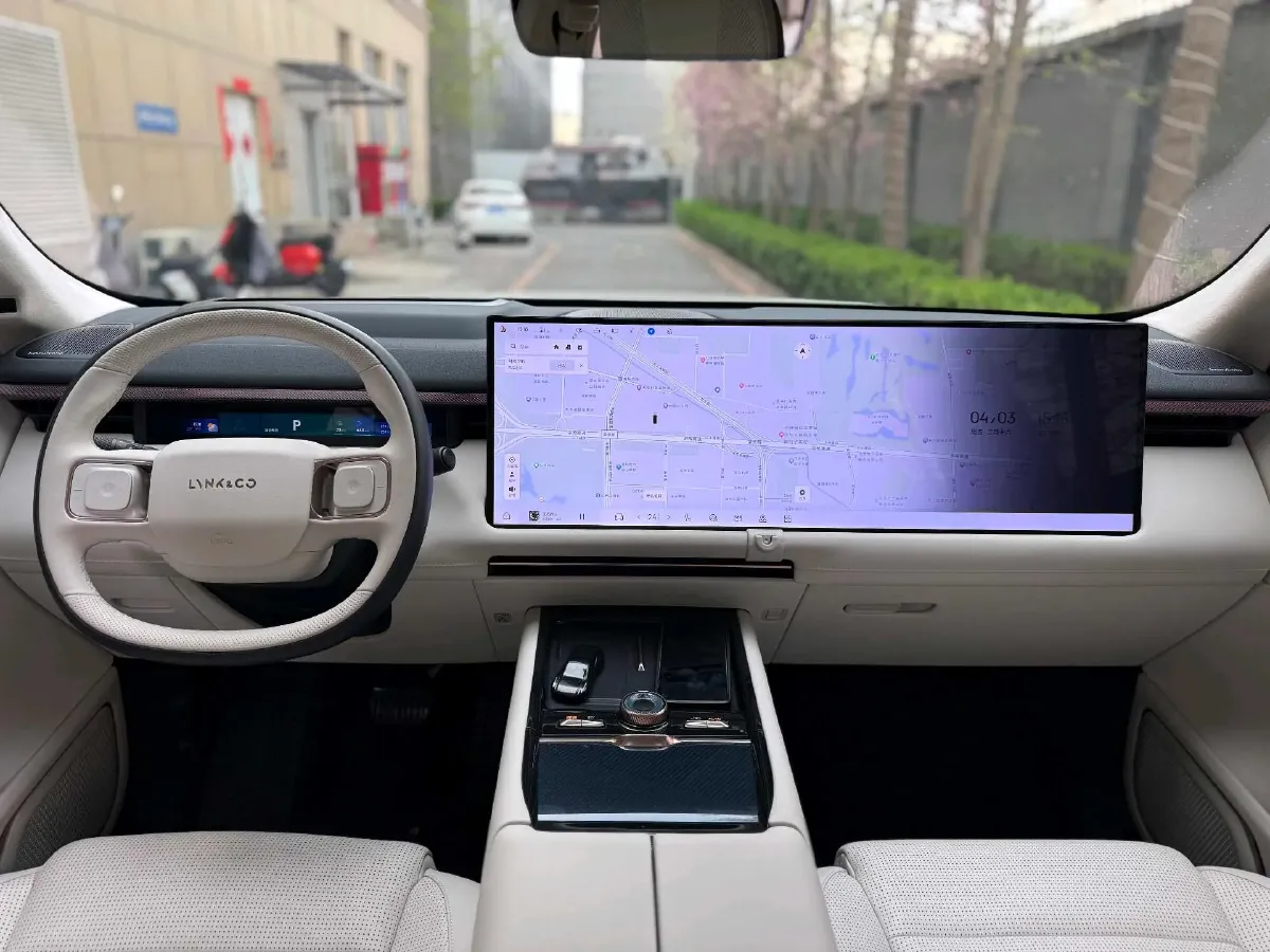 2025 LYNK&CO 900 2.0T 254HP L4 3DHT PHEV,autocango,china used car exporter,china ev exporter,chinese used car exporter,chinese used ev exporter