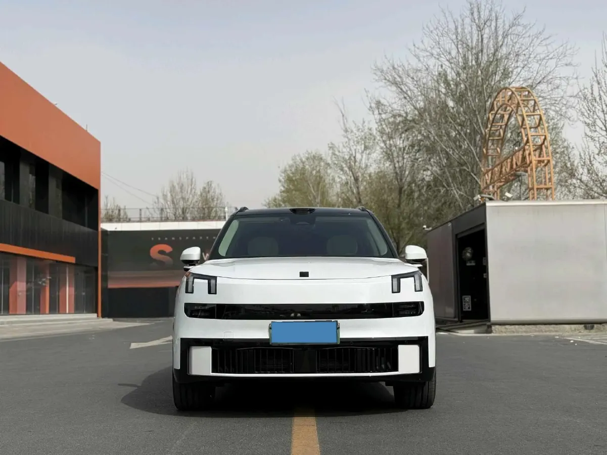 2025 LYNK&CO 900 2.0T 254HP L4 3DHT PHEV,autocango,china used car exporter,china ev exporter,chinese used car exporter,chinese used ev exporter