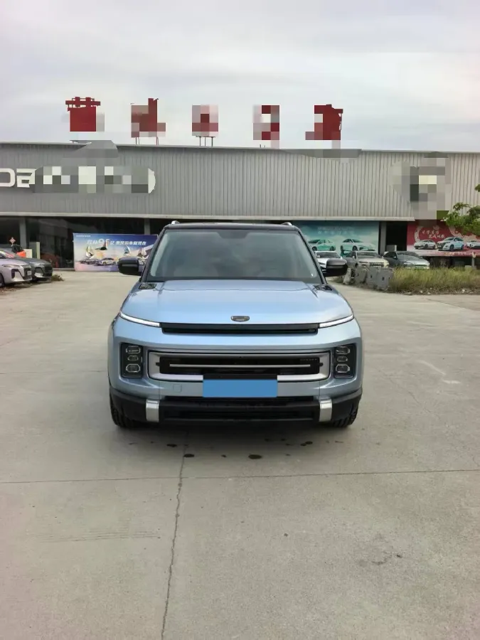 2023 Geely ICON 1.5T 181HP L4 7DCT,autocango,china used car exporter,china ev exporter,chinese used car exporter,chinese used ev exporter