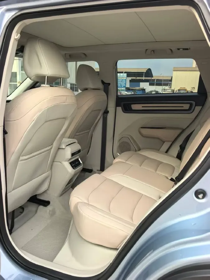 2023 Geely ICON 1.5T 181HP L4 7DCT,autocango,china used car exporter,china ev exporter,chinese used car exporter,chinese used ev exporter