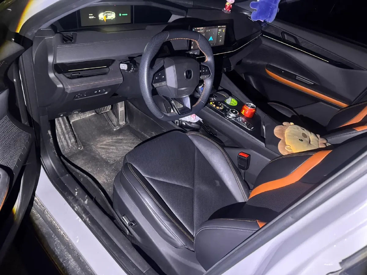 2024 ChangAn UNI-V 1.5T 188HP L4 7DCT,autocango,china used car exporter,china ev exporter,chinese used car exporter,chinese used ev exporter