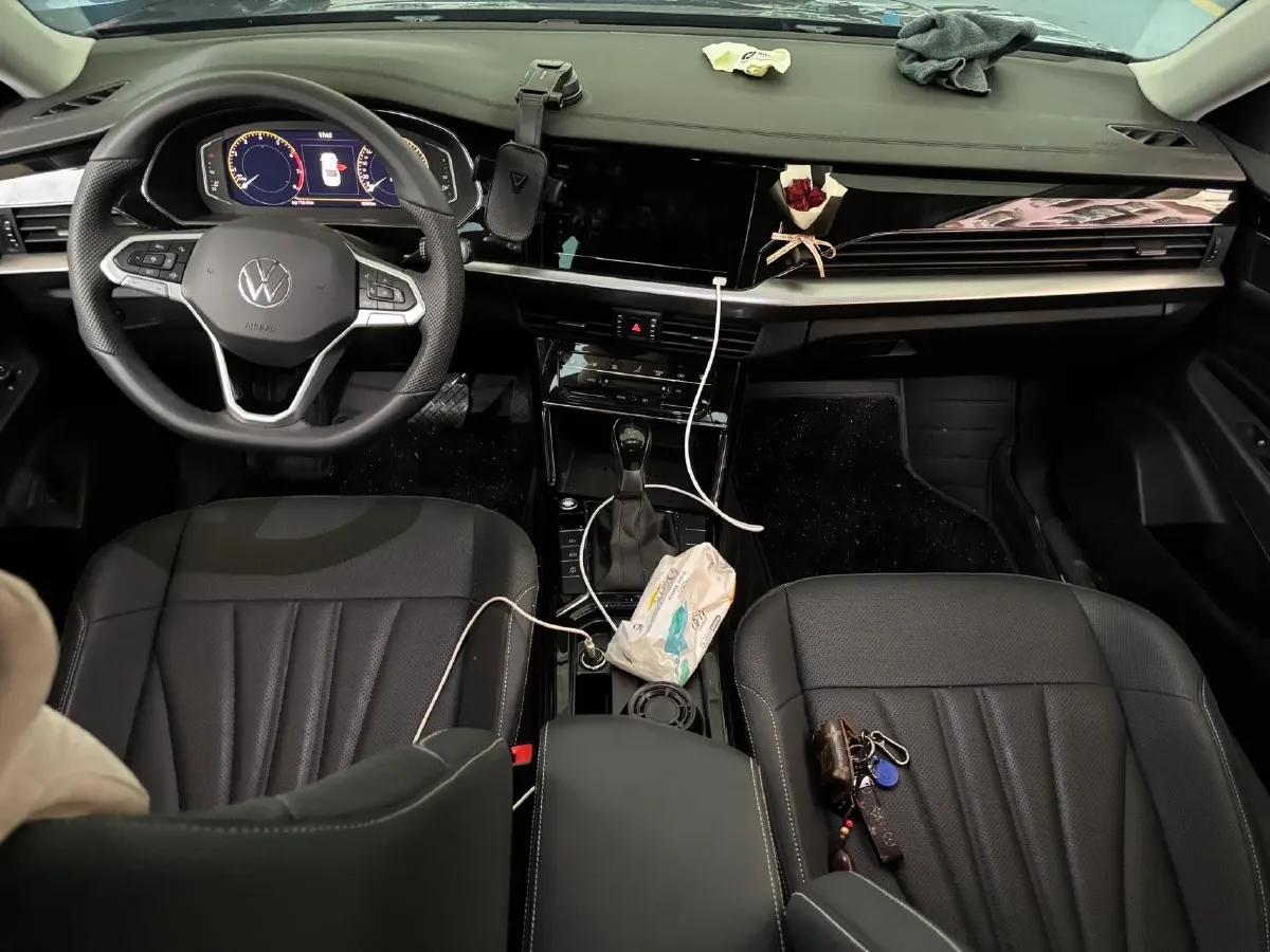 2026 Volkswagen Passat 2.0T 220HP L4 7DCT,autocango,china used car exporter,china ev exporter,chinese used car exporter,chinese used ev exporter